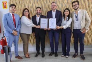 Piauí firma acordo para estudar criação de companhia aérea regional entre Parnaíba e Rio de Janeiro