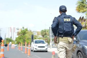 PRF inicia Operação Dia do Piauí 2026 nas rodovias federais do estado