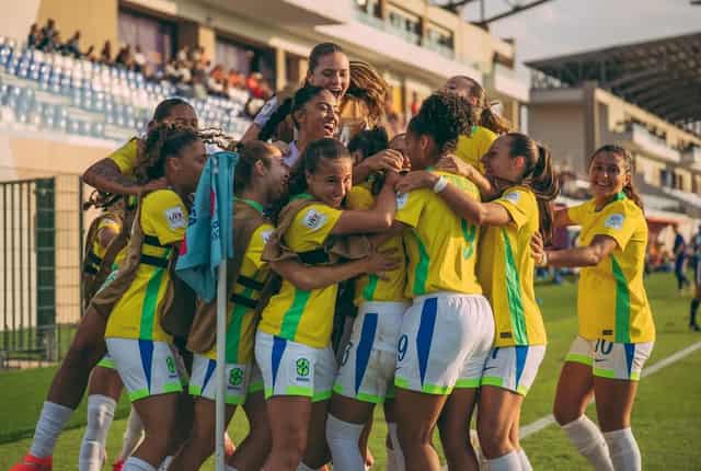 Brasil enfrenta Gana em busca de segunda vitória na Copa do Mundo Feminina Sub-17